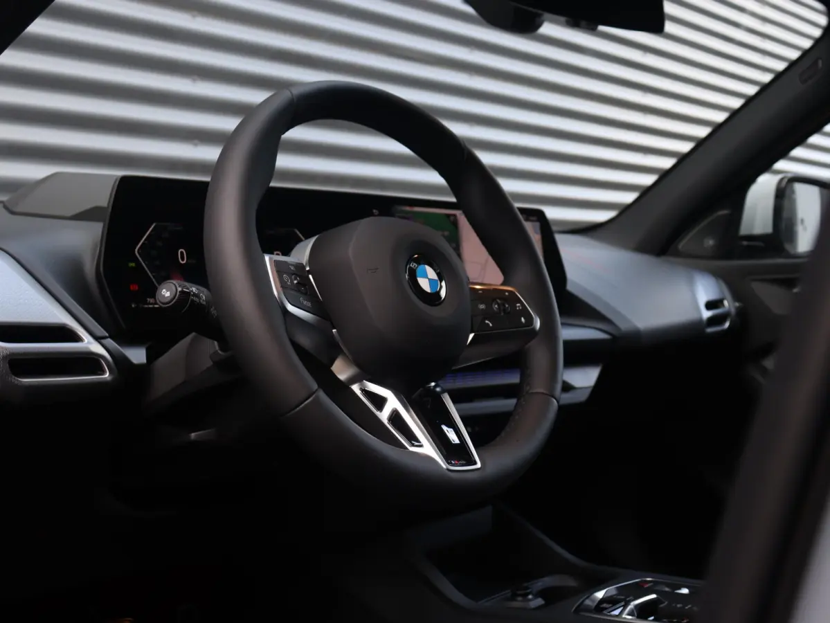 120 | M Sportpakket Pro | Innovation Pack | Panodak | Head-Up | Parking Assistant Plus | Harman Kardon | Elektr. M Sportstoelen | Driving Assistant Plus | 19'' LMV