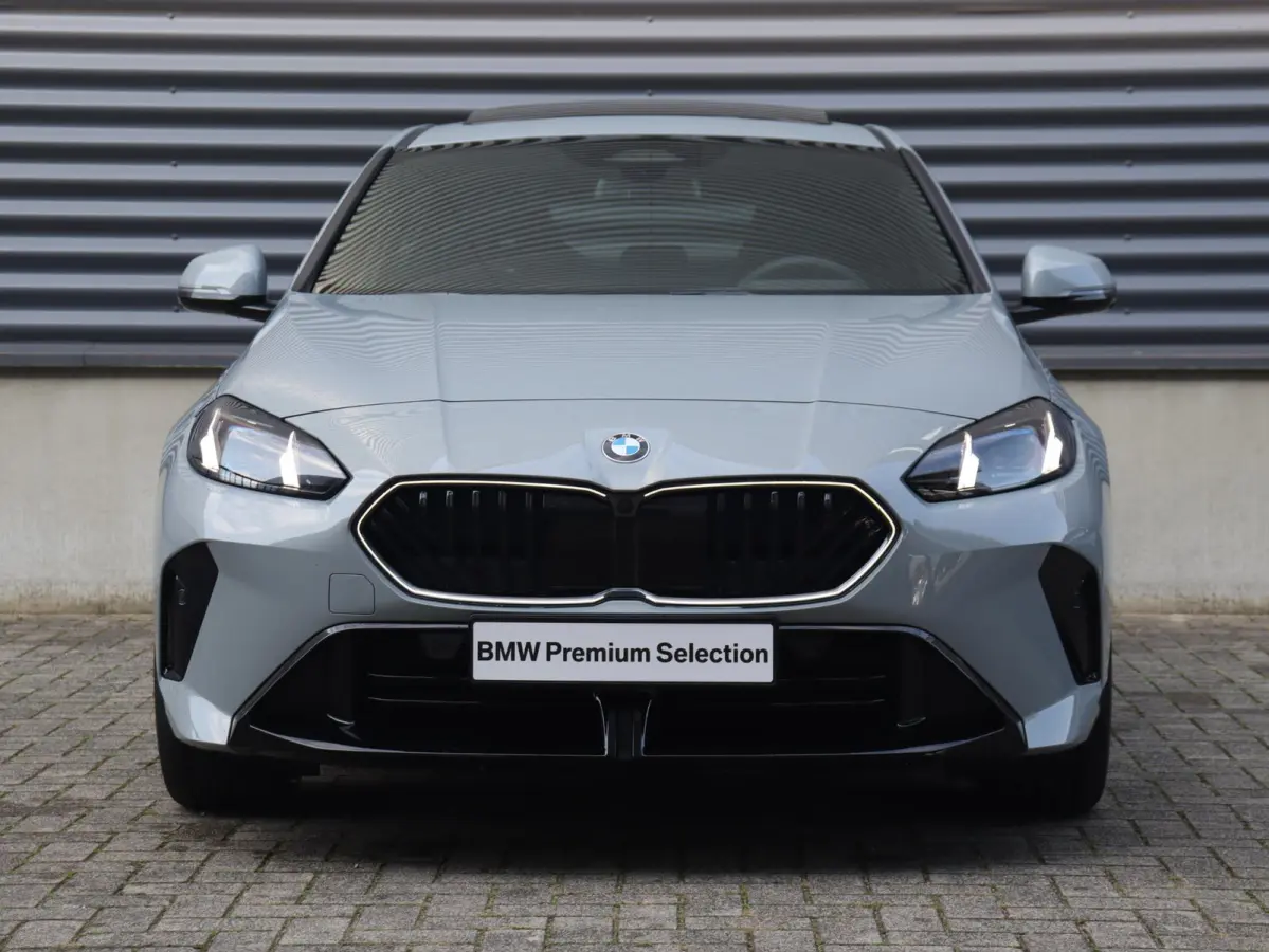 120 | M Sportpakket Pro | Innovation Pack | Panodak | Head-Up | Parking Assistant Plus | Harman Kardon | Elektr. M Sportstoelen | Driving Assistant Plus | 19'' LMV