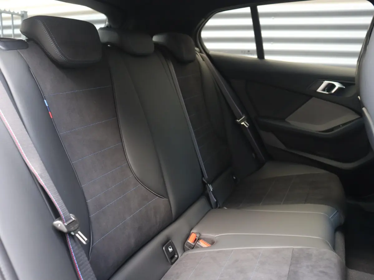 120 | M Sportpakket Pro | Innovation Pack | Panodak | Head-Up | Parking Assistant Plus | Harman Kardon | Elektr. M Sportstoelen | Driving Assistant Plus | 19'' LMV