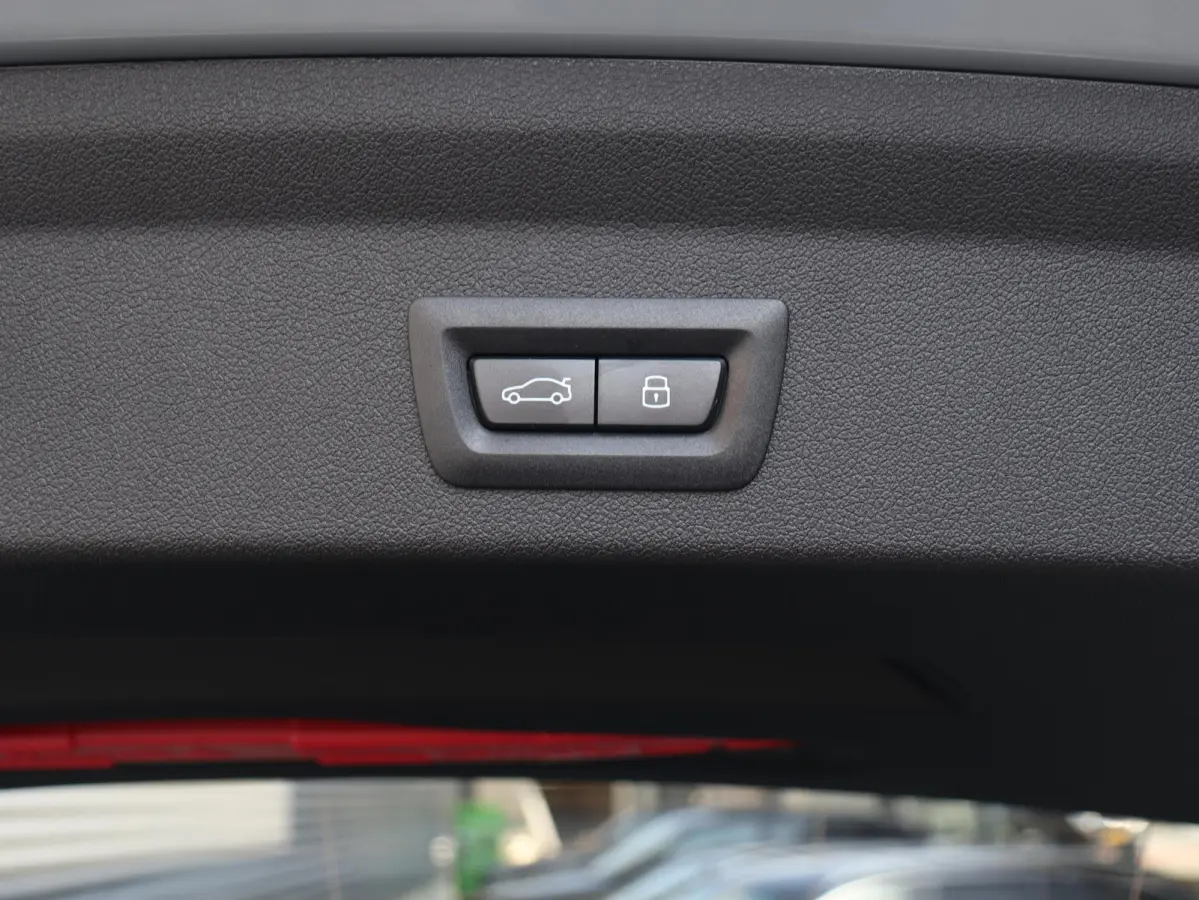 120 | M Sportpakket Pro | Innovation Pack | Panodak | Head-Up | Parking Assistant Plus | Harman Kardon | Elektr. M Sportstoelen | Driving Assistant Plus | 19'' LMV