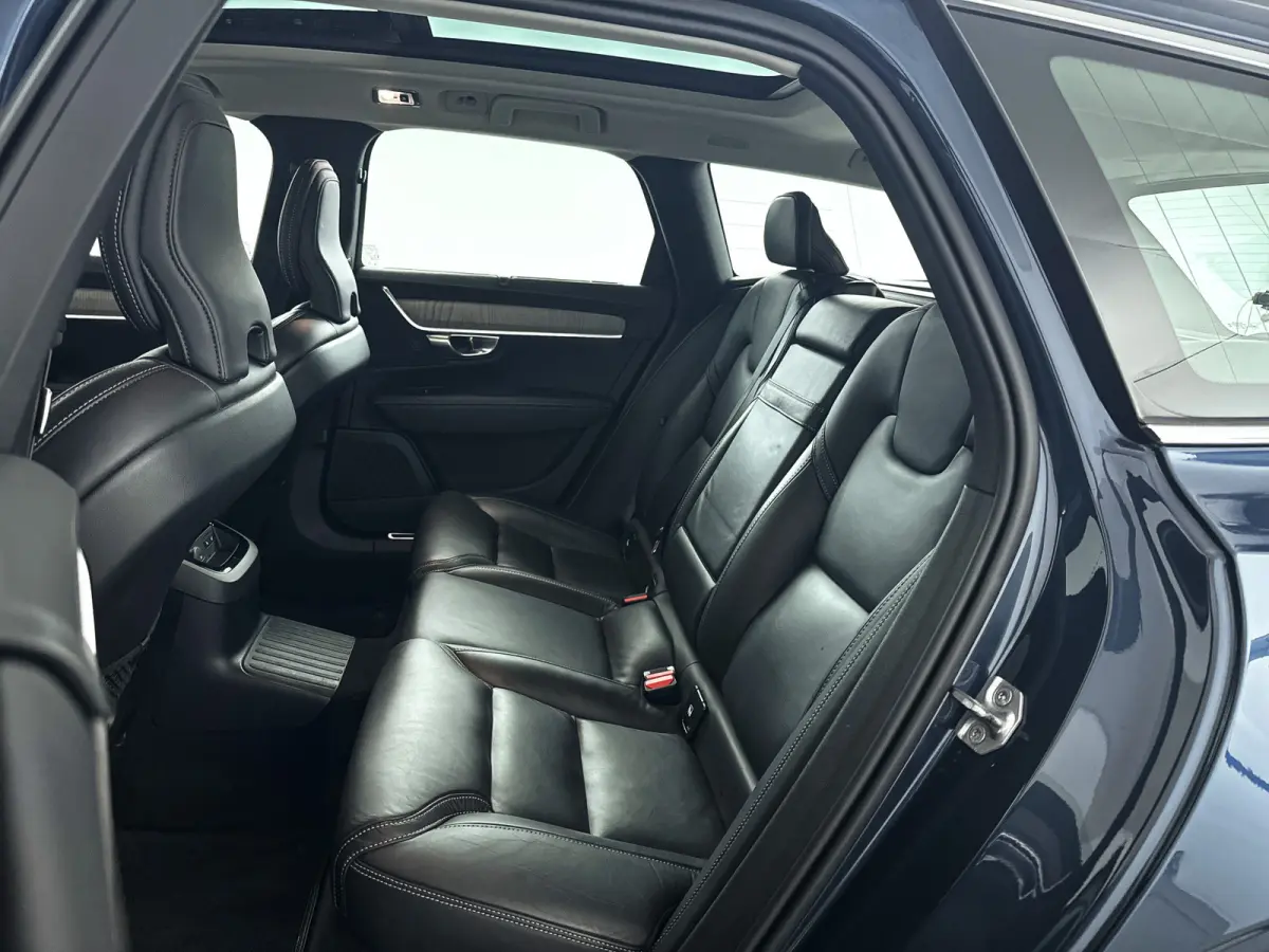 T8 AWD Inscription | Panoramadak | 360° camera | Head-up display | Harman Kardon | Stoelventilatie | Stoel- en stuurverwarming