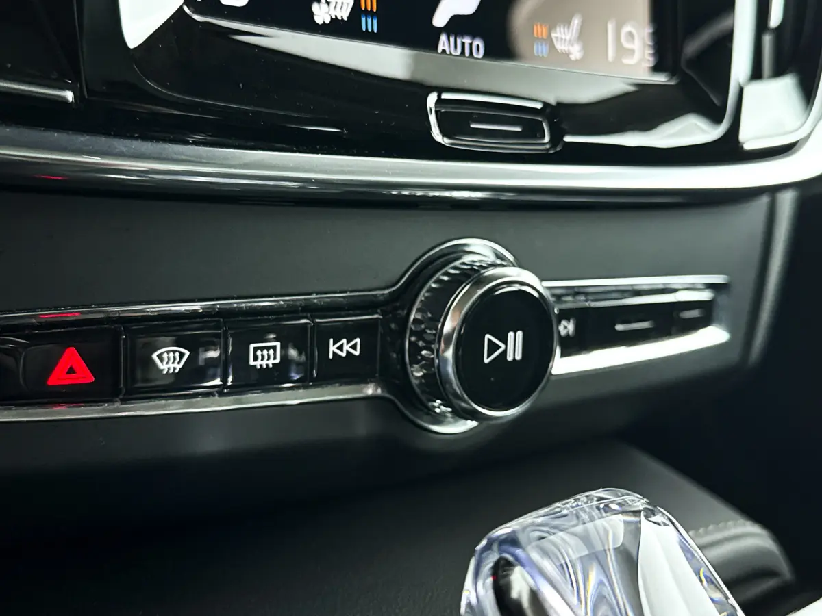 T8 AWD Inscription | Panoramadak | 360° camera | Head-up display | Harman Kardon | Stoelventilatie | Stoel- en stuurverwarming