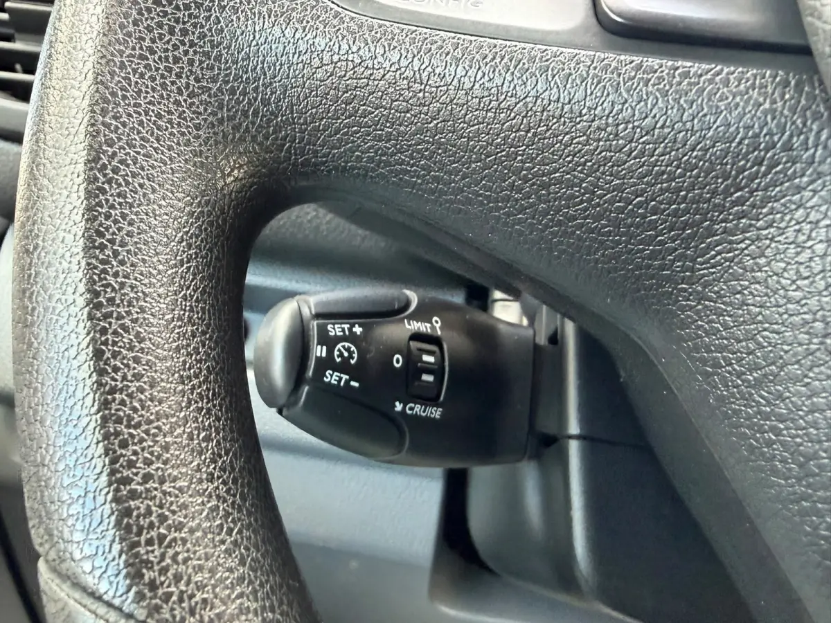 2.0 CDTI L2H1 Edition AUTOMAAT / Camera / Trekhaak / App connect