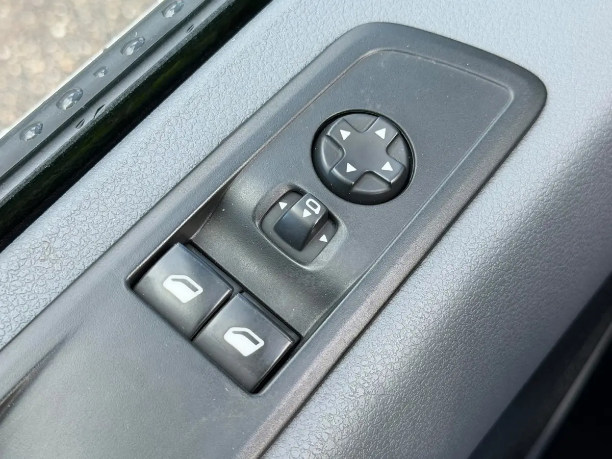2.0 CDTI L2H1 Edition AUTOMAAT / Camera / Trekhaak / App connect