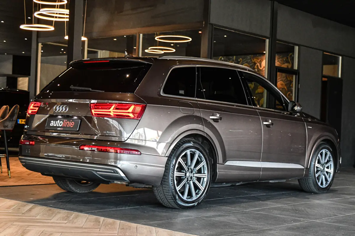 3.0 TDI e-tron quattro S-Line, 360 Cam, Softclose, Trekhaak, Luchtvering, Pano, Bose, HUD, Camera, ACC, LED!