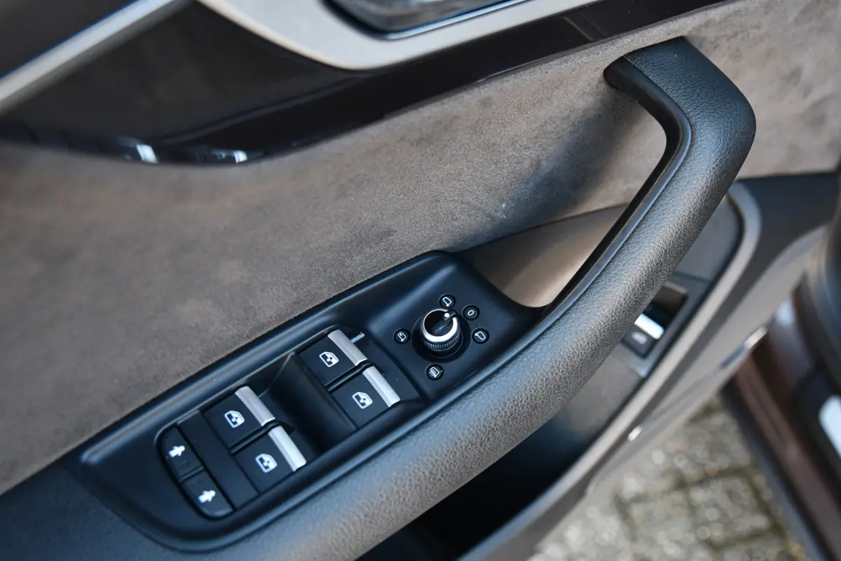 3.0 TDI e-tron quattro S-Line, 360 Cam, Softclose, Trekhaak, Luchtvering, Pano, Bose, HUD, Camera, ACC, LED!