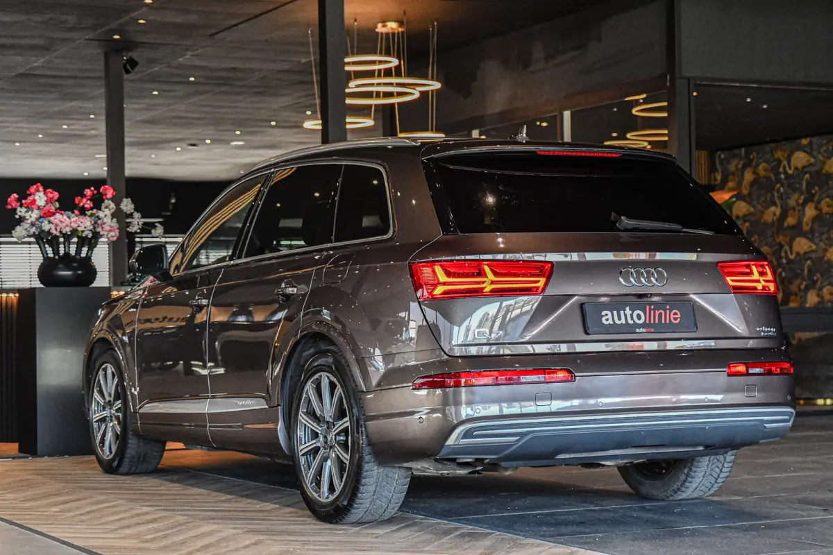 3.0 TDI e-tron quattro S-Line, 360 Cam, Softclose, Trekhaak, Luchtvering, Pano, Bose, HUD, Camera, ACC, LED!
