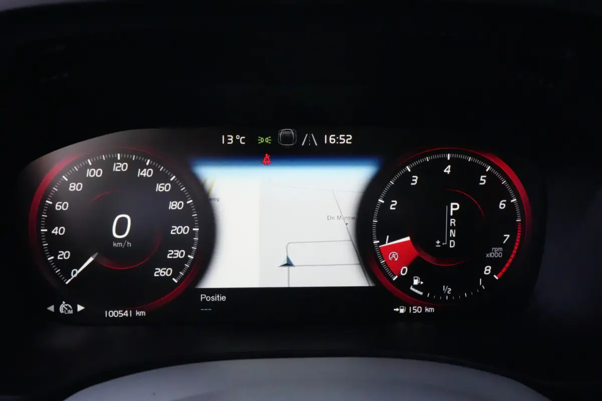 2.0 T6 AWD Inscription | 310 PK | Panoramadak | Lederen bekleding | Luchtvering | Trekhaak | Volvo XC60 2.0 T6 AWD Inscription 310 PK met 2.0-liter 4-cilinder benzinemotor, panoramadak, luxe