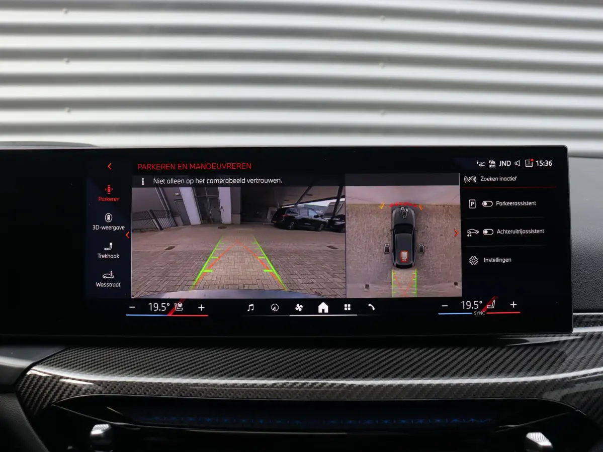 330e | M Sportpakket Pro | Panodak | Trekhaak | Head-Up | Elektr. Stoelen | Adaptive Cruise Control | Harman Kardon | Driving Assistant | Parking Assistant Plus | SoH 100% | 19'' LMV