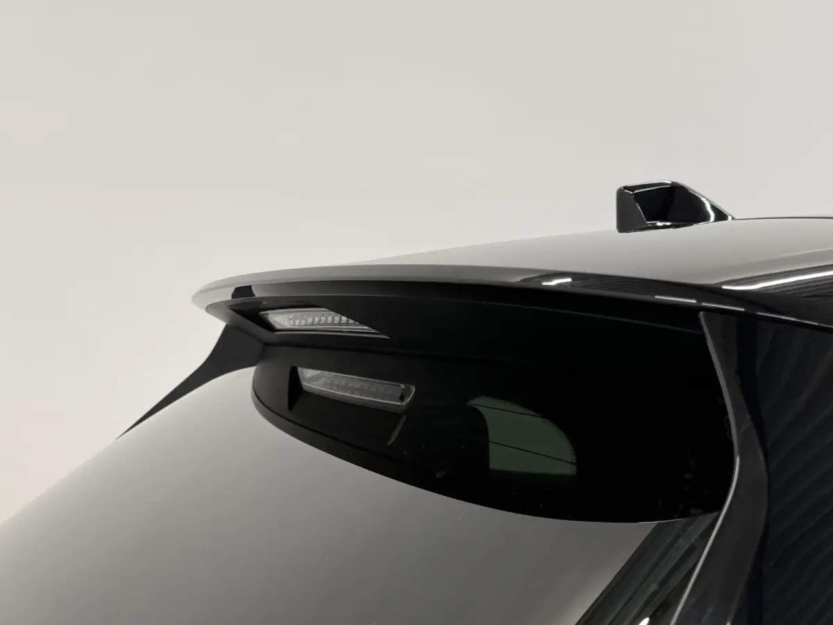 1.2 Turbo Hybrid GS AUTOMAAT Climate control Navigatie LED Parkeersensoren achter Camera Cruise control Lichtmetalen velgen Apple Carplay/ Android auto