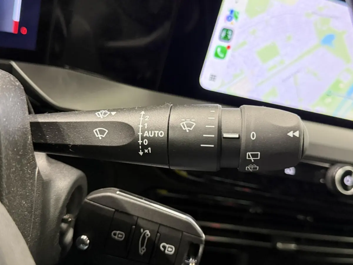 1.2 Turbo Hybrid GS AUTOMAAT Climate control Navigatie LED Parkeersensoren achter Camera Cruise control Lichtmetalen velgen Apple Carplay/ Android auto