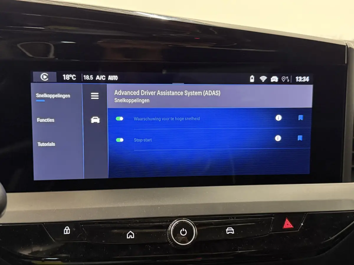 1.2 Turbo Hybrid GS AUTOMAAT Climate control Navigatie LED Parkeersensoren achter Camera Cruise control Lichtmetalen velgen Apple Carplay/ Android auto