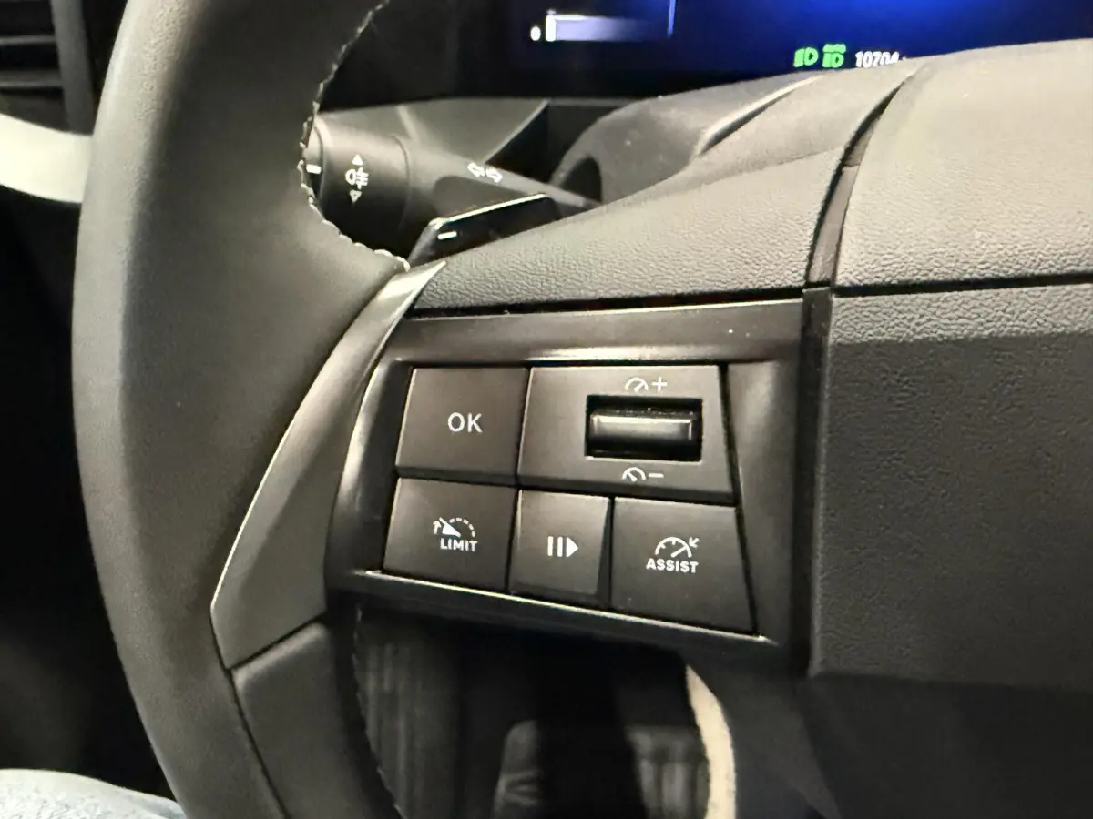 1.2 Turbo Hybrid GS AUTOMAAT Climate control Navigatie LED Parkeersensoren achter Camera Cruise control Lichtmetalen velgen Apple Carplay/ Android auto