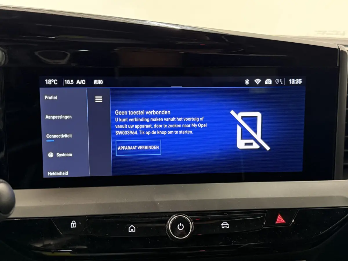 1.2 Turbo Hybrid GS AUTOMAAT Climate control Navigatie LED Parkeersensoren achter Camera Cruise control Lichtmetalen velgen Apple Carplay/ Android auto