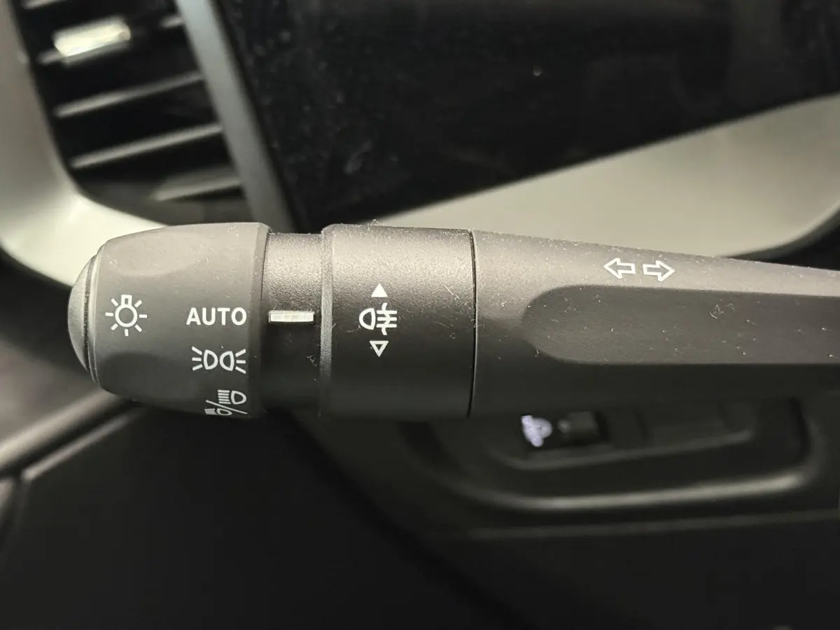 1.2 Turbo Hybrid GS AUTOMAAT Climate control Navigatie LED Parkeersensoren achter Camera Cruise control Lichtmetalen velgen Apple Carplay/ Android auto