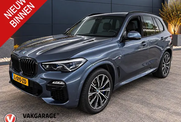 xDrive45e High Executive | M-Pakket | 360* Camera | Achterasbesturing | NL-Auto