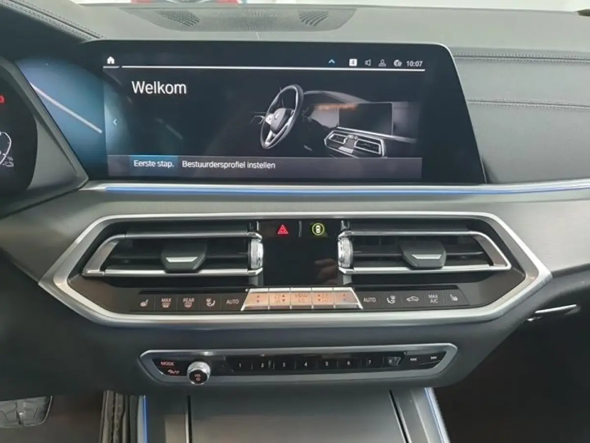xDrive45e High Executive | M-Pakket | 360* Camera | Achterasbesturing | NL-Auto