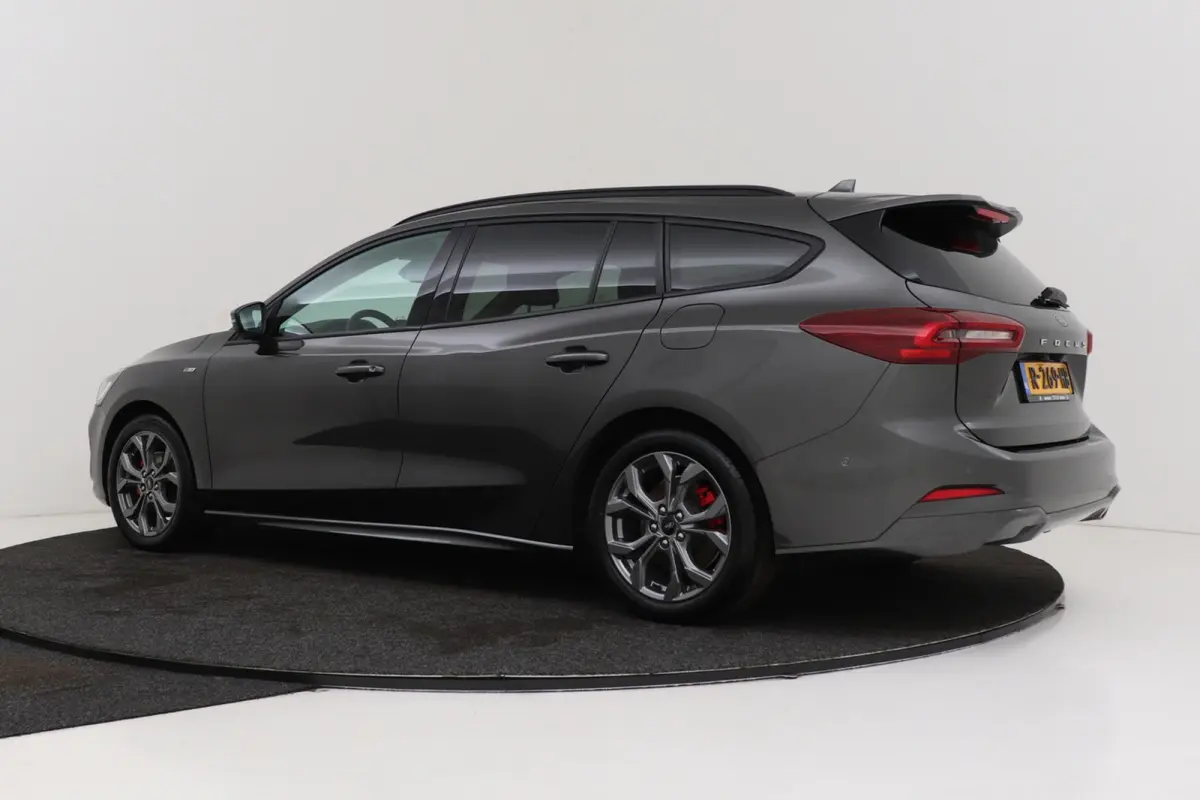 1.0 EcoBoost Hybrid ST-Line Style | Trekhaak | Facelift | Org NL | CarPlay | Camera | Winter Pack |