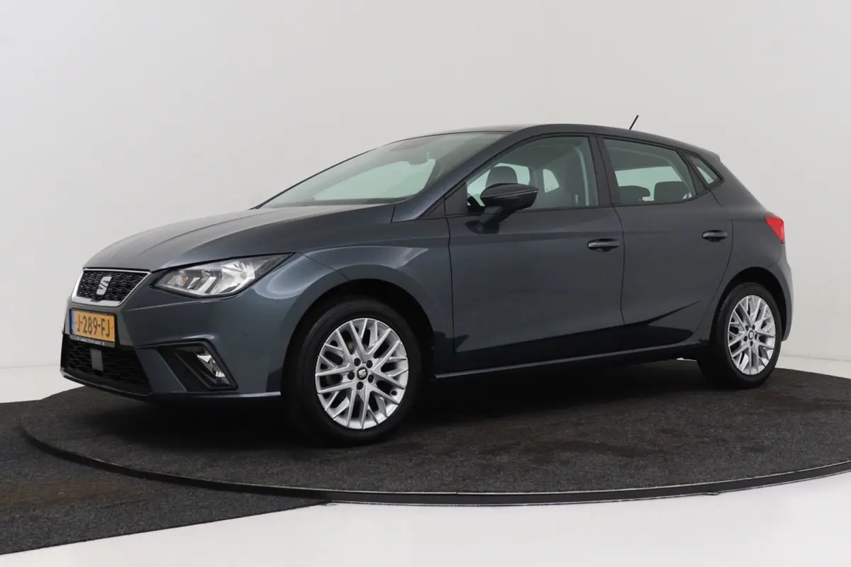 1.0 TSI Style Business Intense | Trekhaak | Climate Control | Stoelverwarming | Cruise Control |
