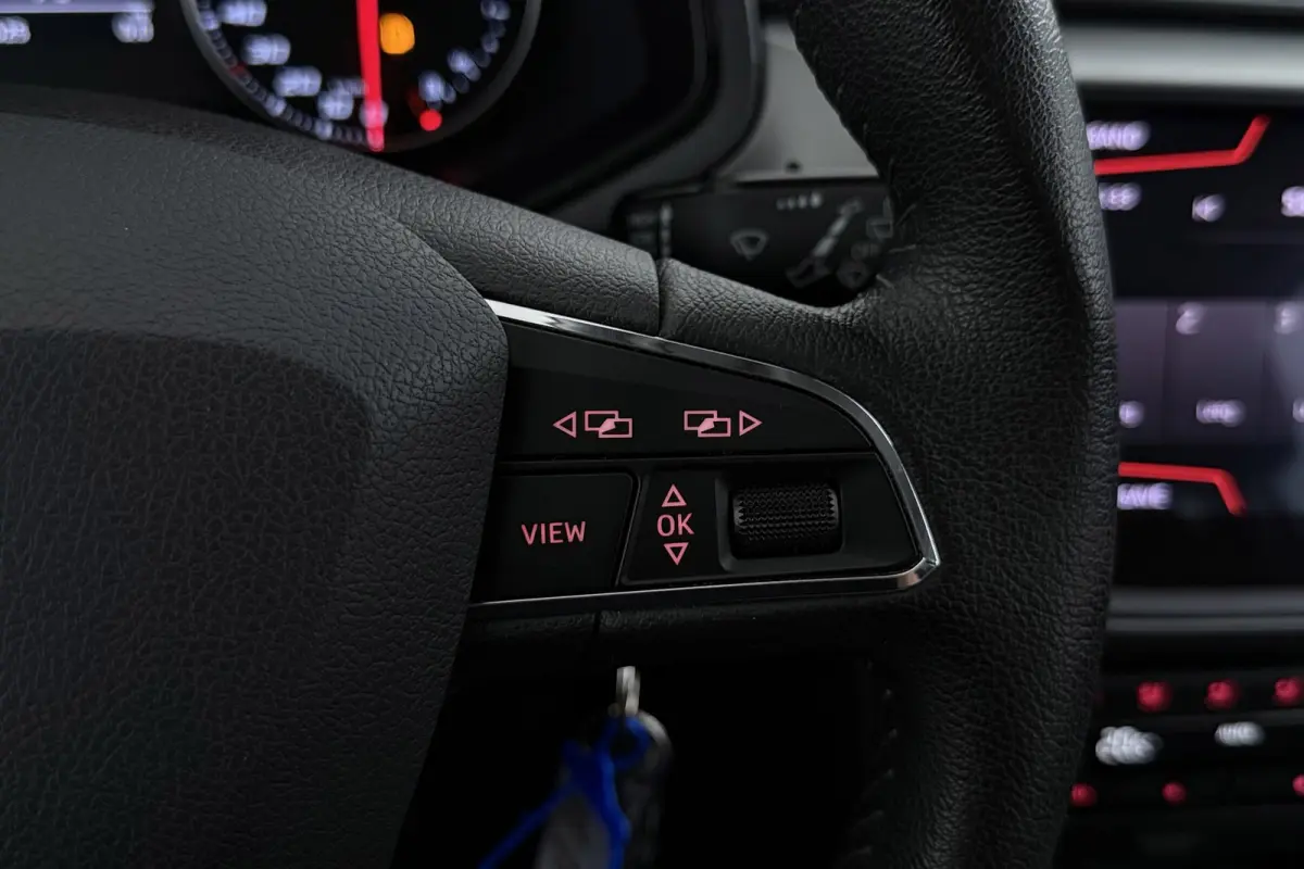 1.0 TSI Style Business Intense | Trekhaak | Climate Control | Stoelverwarming | Cruise Control |