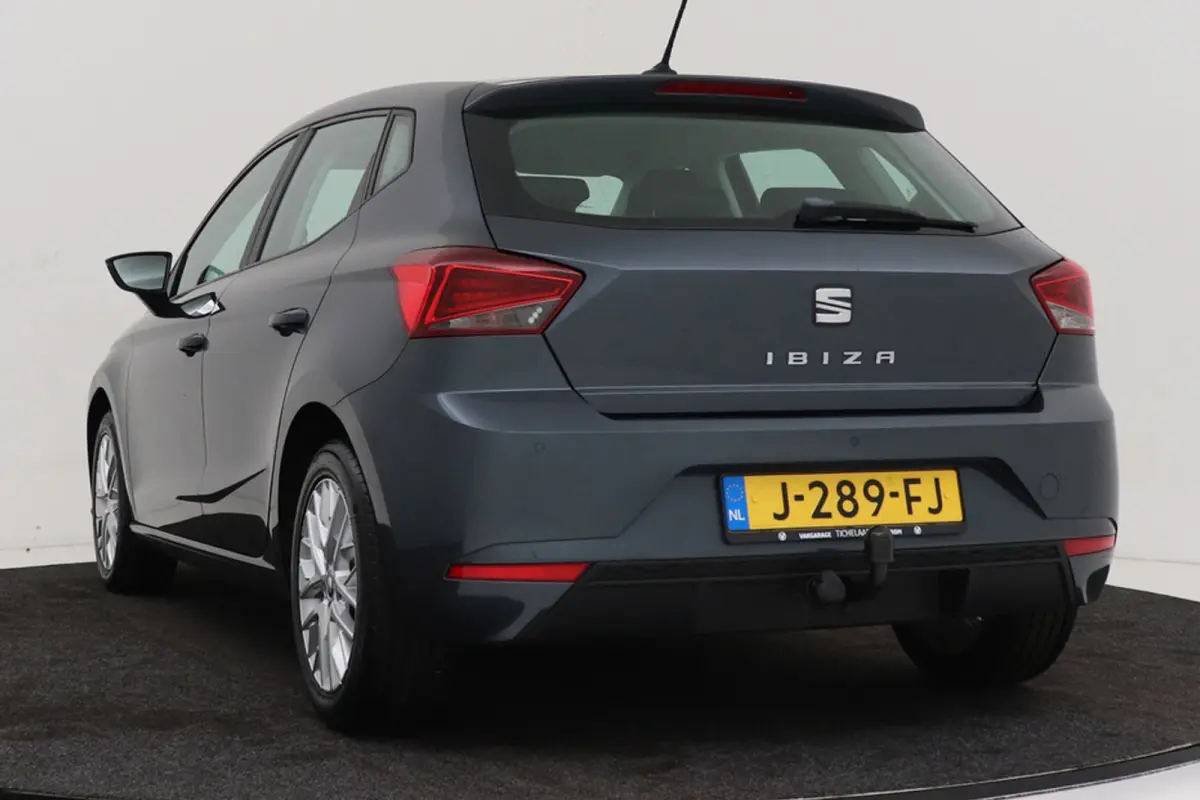 1.0 TSI Style Business Intense | Trekhaak | Climate Control | Stoelverwarming | Cruise Control |