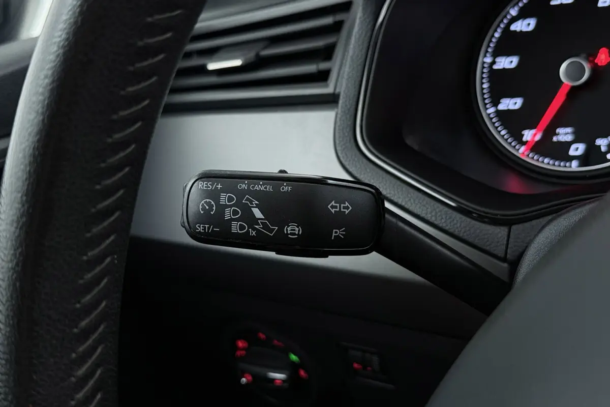 1.0 TSI Style Business Intense | Trekhaak | Climate Control | Stoelverwarming | Cruise Control |