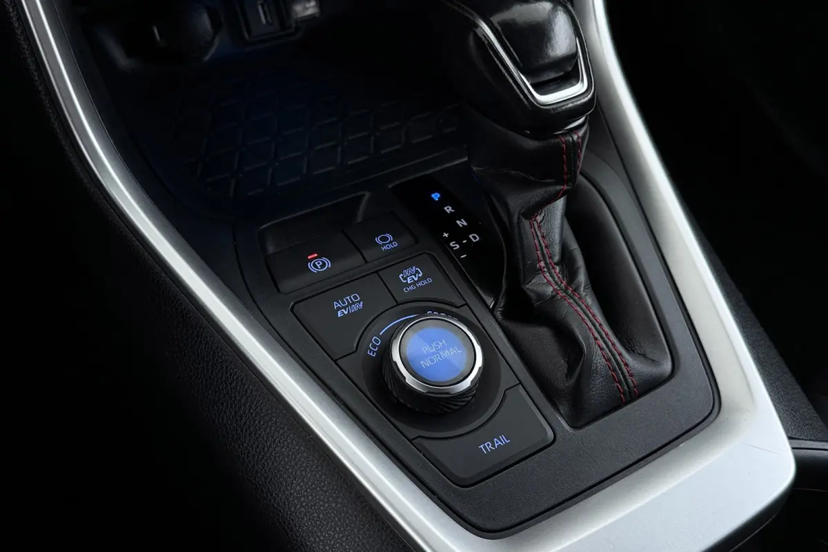 2.5 Plug-in Hybrid Style | Trekhaak | CarPlay | Camera | Stoelverwarming V+A | 89.000 KM! |