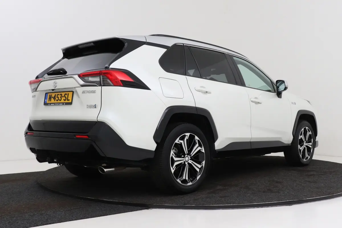 2.5 Plug-in Hybrid Style | Trekhaak | CarPlay | Camera | Stoelverwarming V+A | 89.000 KM! |