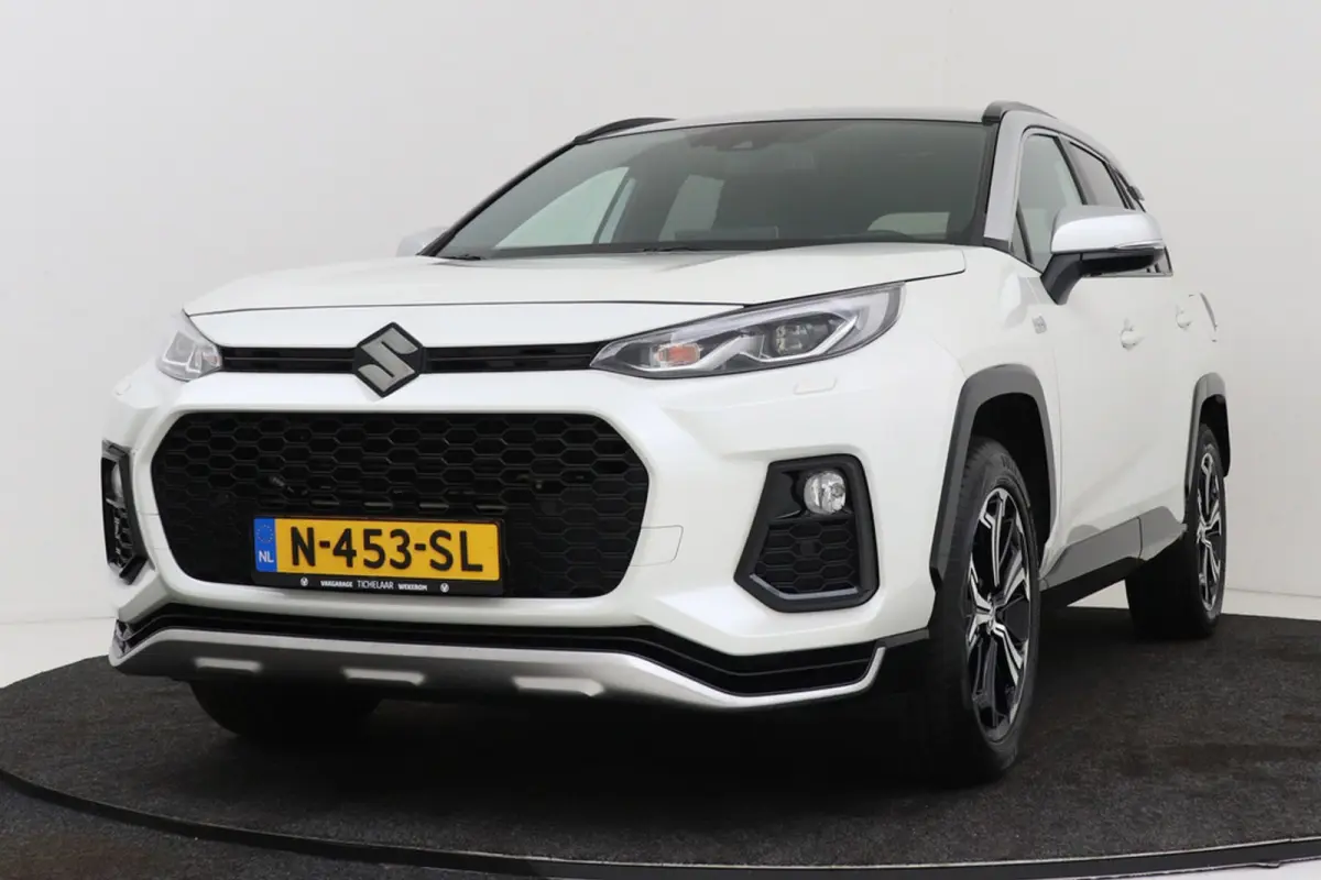 2.5 Plug-in Hybrid Style | Trekhaak | CarPlay | Camera | Stoelverwarming V+A | 89.000 KM! |
