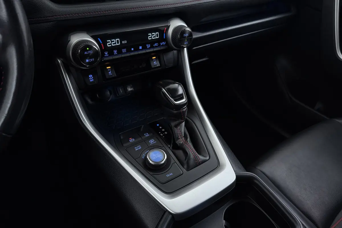 2.5 Plug-in Hybrid Style | Trekhaak | CarPlay | Camera | Stoelverwarming V+A | 89.000 KM! |