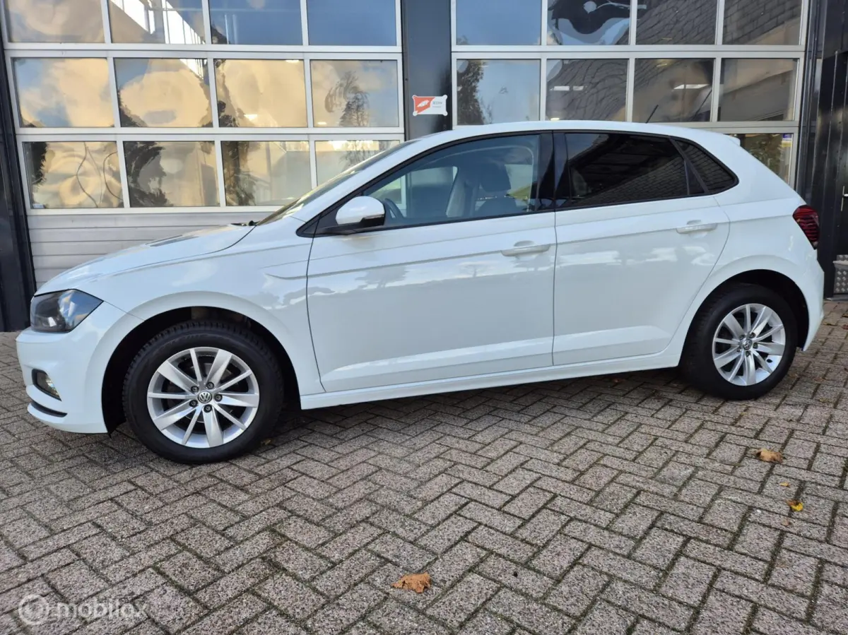 1E EIGENAAR BTW APPLE CARPLAY NAP