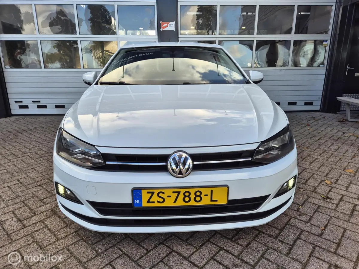 1E EIGENAAR BTW APPLE CARPLAY NAP