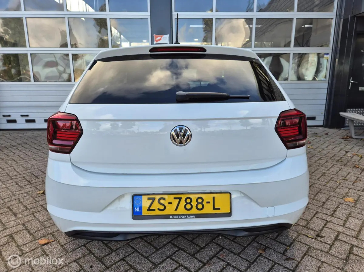1E EIGENAAR BTW APPLE CARPLAY NAP