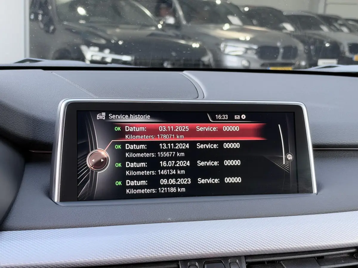 xDrive35i High Executive 306 PK | M sport | Trekhaak | Pano | 360 Camera | Softclose
