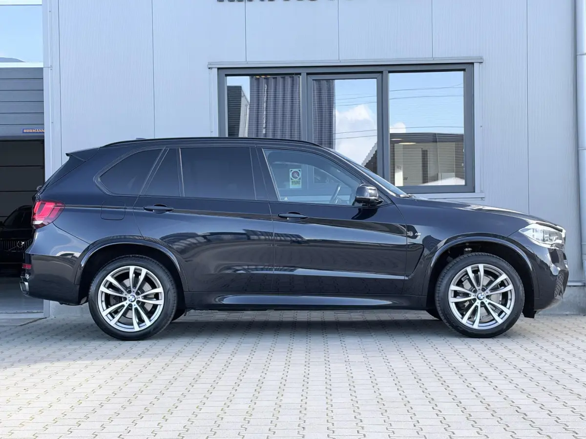 xDrive35i High Executive 306 PK | M sport | Trekhaak | Pano | 360 Camera | Softclose