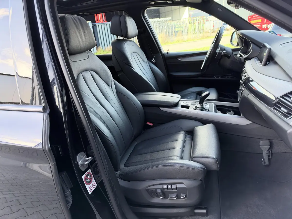 xDrive35i High Executive 306 PK | M sport | Trekhaak | Pano | 360 Camera | Softclose