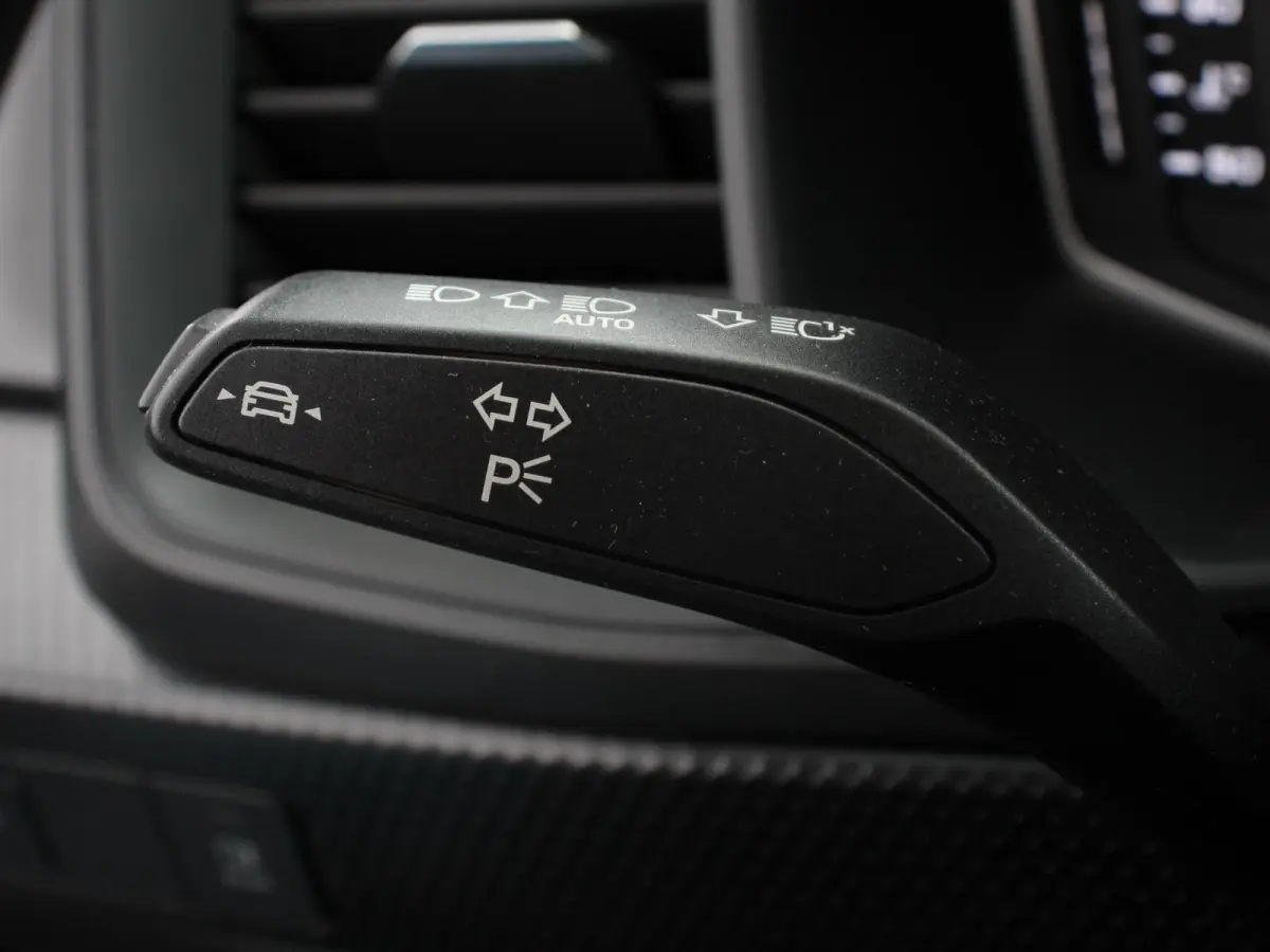 25 TFSI Automaat Advanced edition Navigatie Virtual Cockpit PDC v+a Cruise 2-Zone Climate Control Apple CarPlay/Android Auto