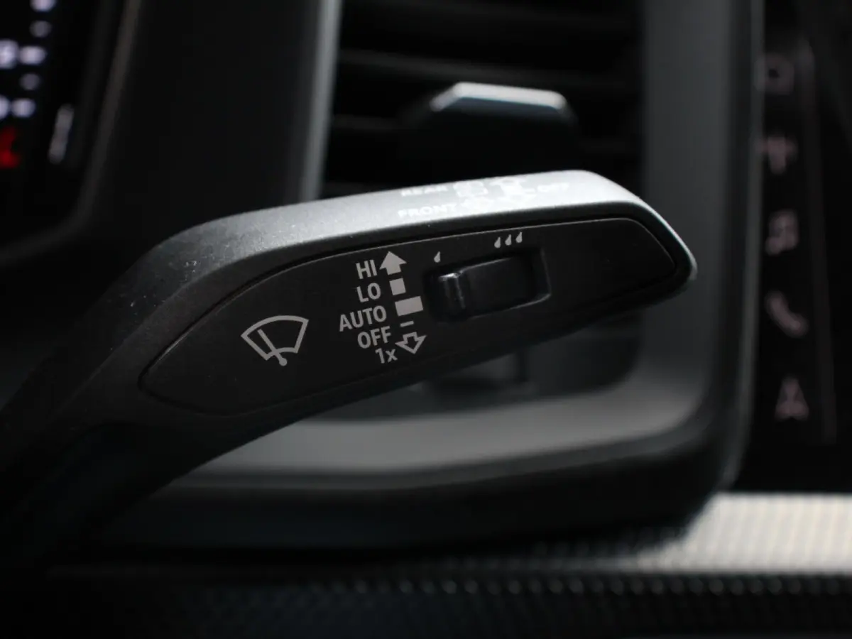 25 TFSI Automaat Advanced edition Navigatie Virtual Cockpit PDC v+a Cruise 2-Zone Climate Control Apple CarPlay/Android Auto