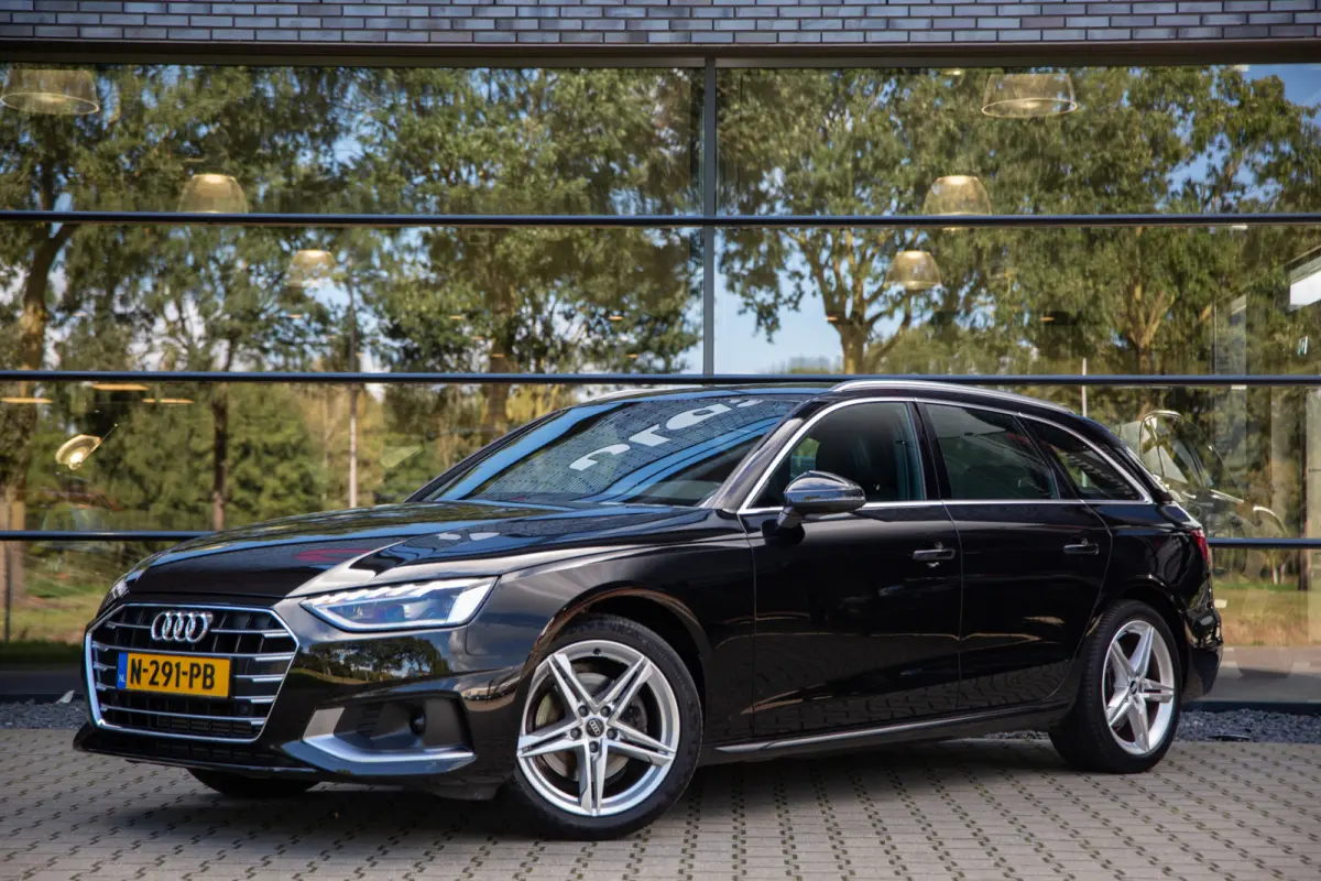 35 TFSI S edition , Trekhaak, Achteruitrijcamera, Navigatie, Cruise control,