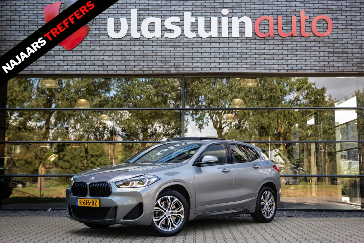 xDrive20i Business Edition Plus , Panoramadak, HUD, Achteruitrijcamera, Navigatie,