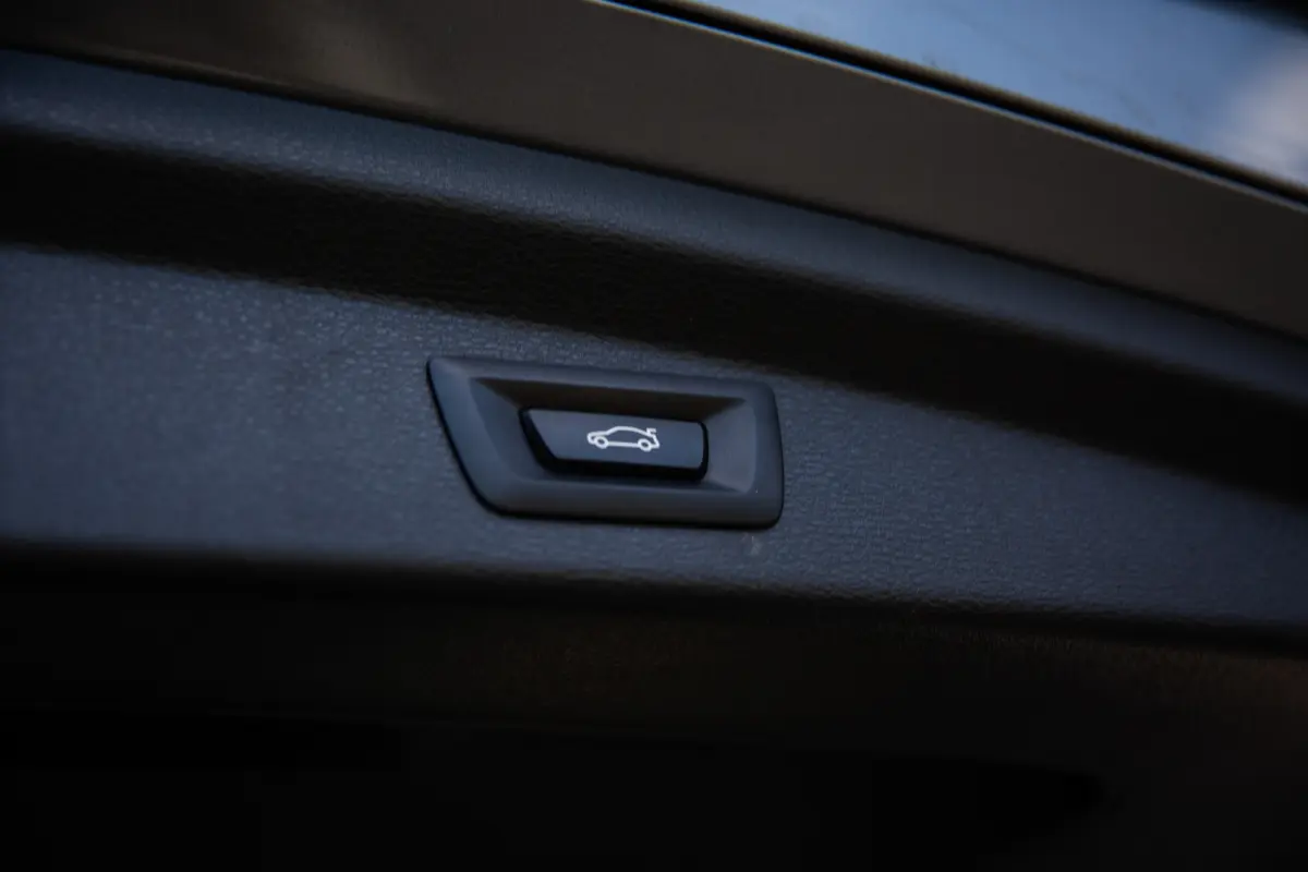 xDrive20i Business Edition Plus , Panoramadak, HUD, Achteruitrijcamera, Navigatie,