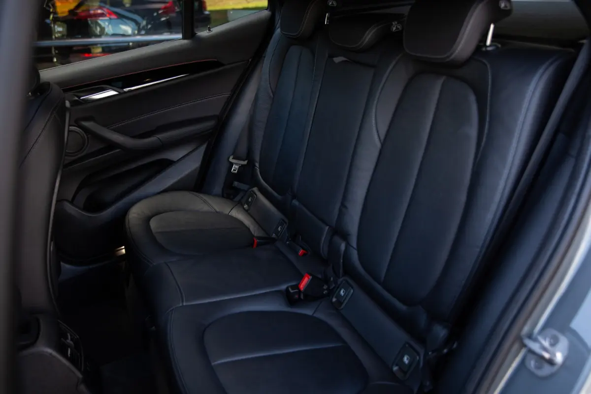 xDrive20i Business Edition Plus , Panoramadak, HUD, Achteruitrijcamera, Navigatie,