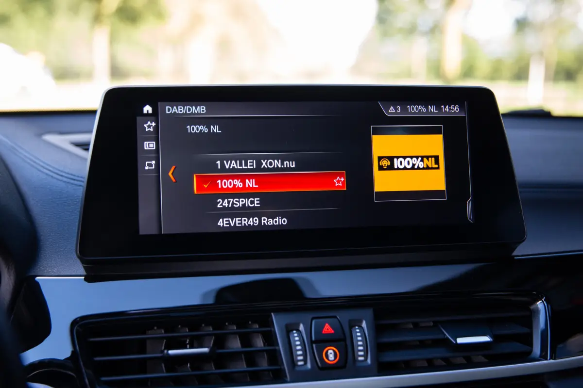 xDrive20i Business Edition Plus , Panoramadak, HUD, Achteruitrijcamera, Navigatie,