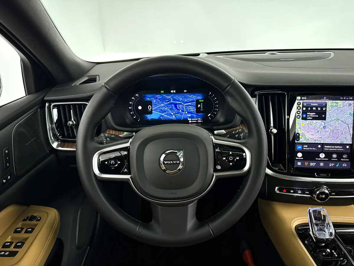 T8 Plug-in hybrid AWD Ultra Dark | SOH 99% | Panoramadak | 360° camera | Head-up display | Harman Kardon | Stoelventilatie | Massage | Stoel- en stuurverwarming | Trekhaak