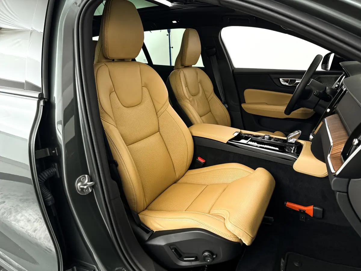 T8 Plug-in hybrid AWD Ultra Dark | SOH 99% | Panoramadak | 360° camera | Head-up display | Harman Kardon | Stoelventilatie | Massage | Stoel- en stuurverwarming | Trekhaak