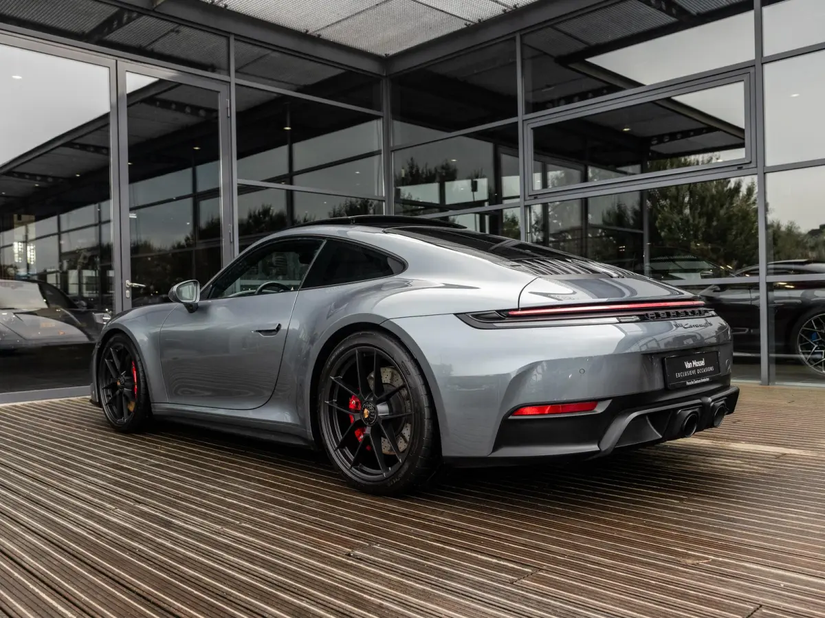 3.6 T-Hybrid Carrera GTS | SPORTDESIGN | SPORTCHRONO | SPORUITLAATSYSTEEM | PTV + | PASM | PDLS + | BOSE | HEFSYSTEEM VOORAS | ACHTERASBESTURING | 18-WEG STOELEN | PANORAMA/SCHUIF-KANTELDAK 