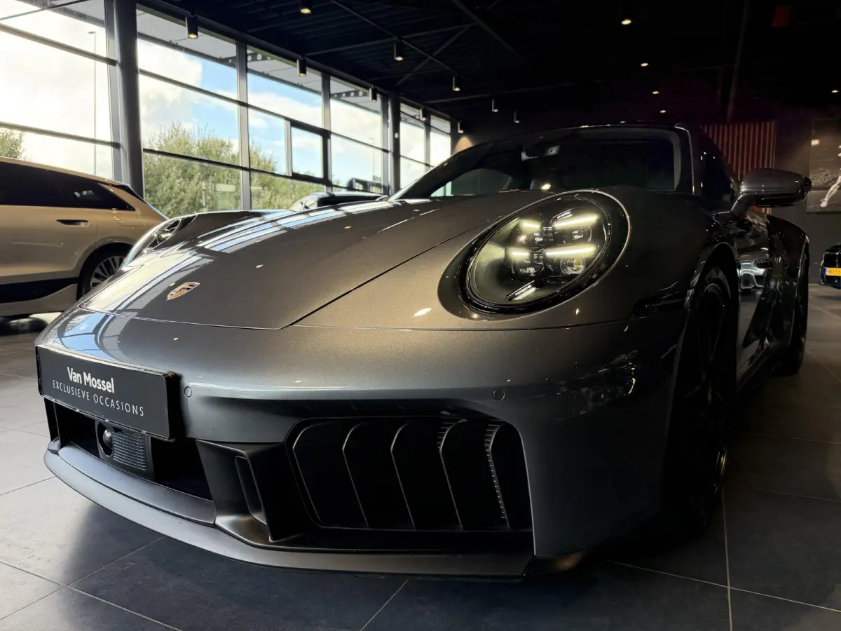 3.6 T-Hybrid Carrera GTS | SPORTDESIGN | SPORTCHRONO | SPORUITLAATSYSTEEM | PTV + | PASM | PDLS + | BOSE | HEFSYSTEEM VOORAS | ACHTERASBESTURING | 18-WEG STOELEN | PANORAMA/SCHUIF-KANTELDAK 