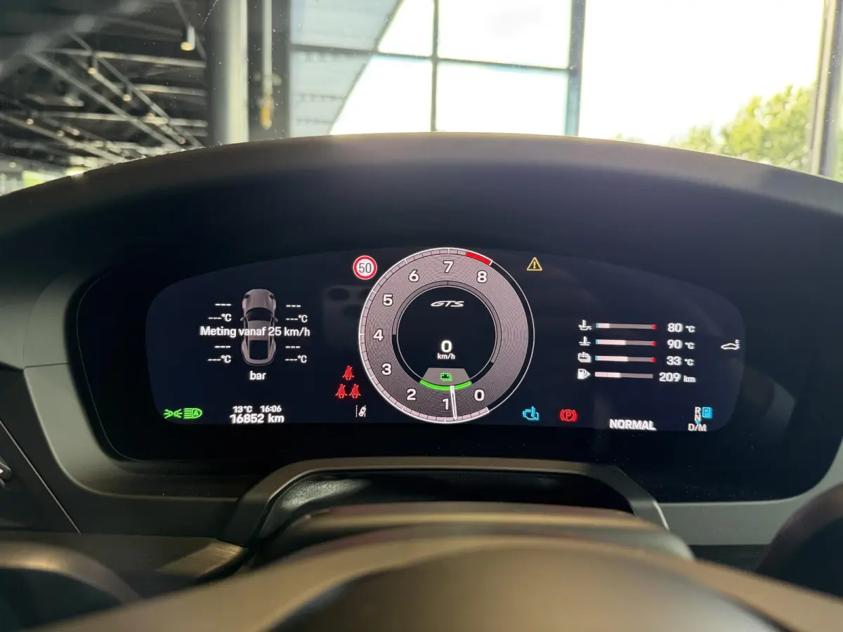 3.6 T-Hybrid Carrera GTS | SPORTDESIGN | SPORTCHRONO | SPORUITLAATSYSTEEM | PTV + | PASM | PDLS + | BOSE | HEFSYSTEEM VOORAS | ACHTERASBESTURING | 18-WEG STOELEN | PANORAMA/SCHUIF-KANTELDAK 