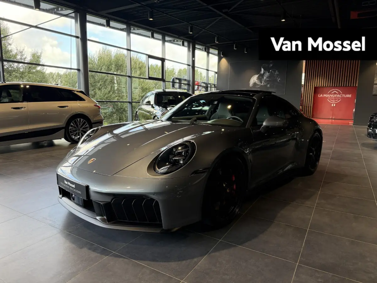 3.6 T-Hybrid Carrera GTS | SPORTDESIGN | SPORTCHRONO | SPORUITLAATSYSTEEM | PTV + | PASM | PDLS + | BOSE | HEFSYSTEEM VOORAS | ACHTERASBESTURING | 18-WEG STOELEN | PANORAMA/SCHUIF-KANTELDAK 