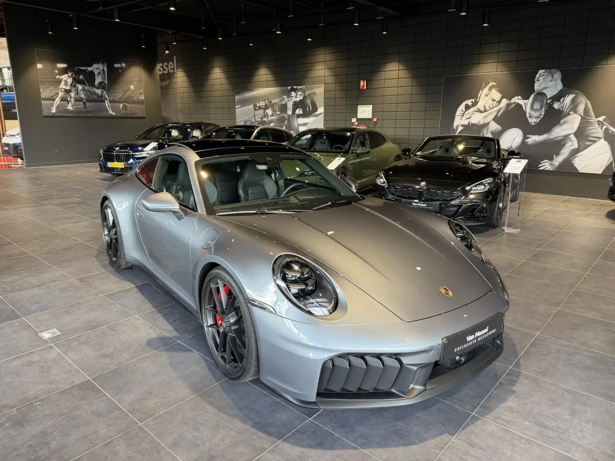 3.6 T-Hybrid Carrera GTS | SPORTDESIGN | SPORTCHRONO | SPORUITLAATSYSTEEM | PTV + | PASM | PDLS + | BOSE | HEFSYSTEEM VOORAS | ACHTERASBESTURING | 18-WEG STOELEN | PANORAMA/SCHUIF-KANTELDAK 
